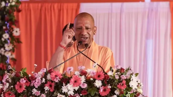 यूपी में कानून से ऊपर कोई नहीं..., पुलिस स्मृति दिवस पर CM योगी ने शहीद पुलिसकर्मियों को किया नमन